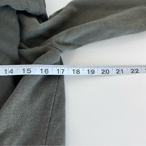 Young, Fabulous and Broke Green Puffer Jacket - Picture 6 of 10